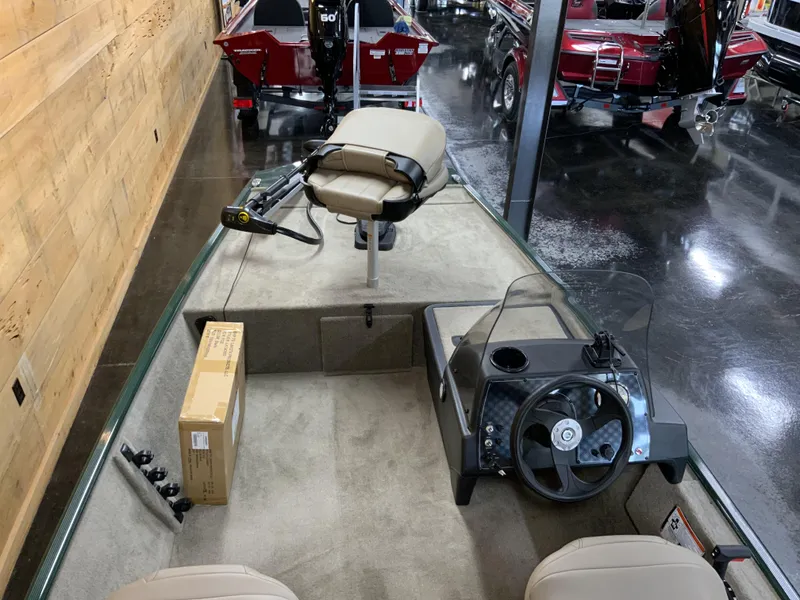 Slide: The Image of Tracker Bass Tracker Classic Limited 2025 - 7