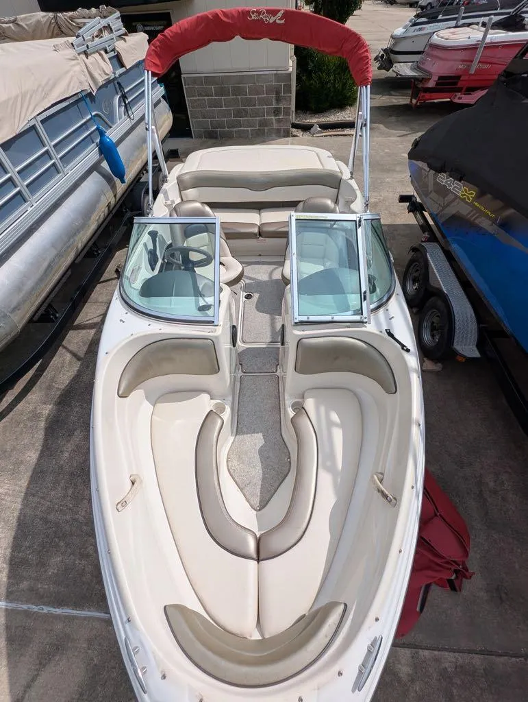 Slide: The Image of Sea Ray 180 Sport 2005 - 19