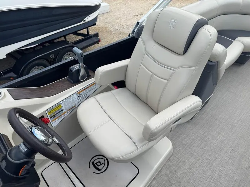 Slide: The Image of Premier 250 Solaris RF 2016 - 10