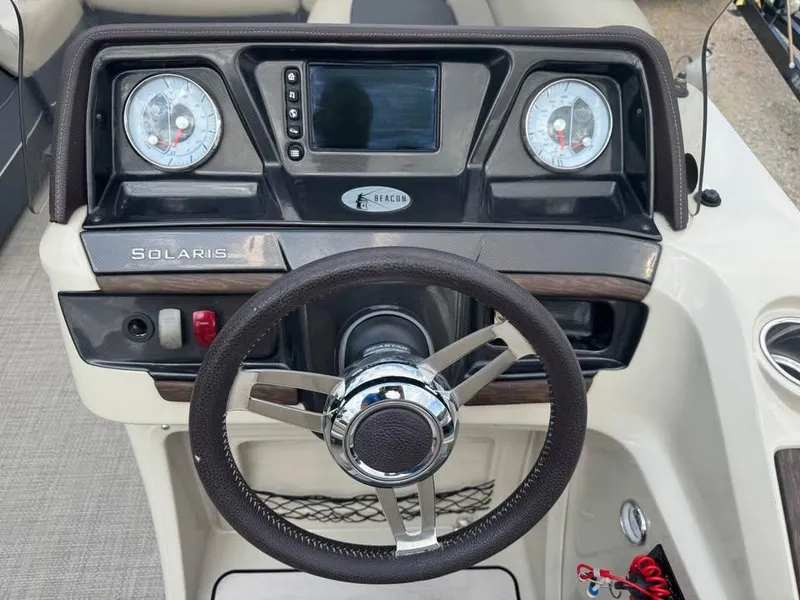 Slide: The Image of Premier 250 Solaris RF 2016 - 7