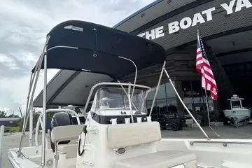 Slide: The Image of Boston Whaler 170 Montauk 2024 - 14
