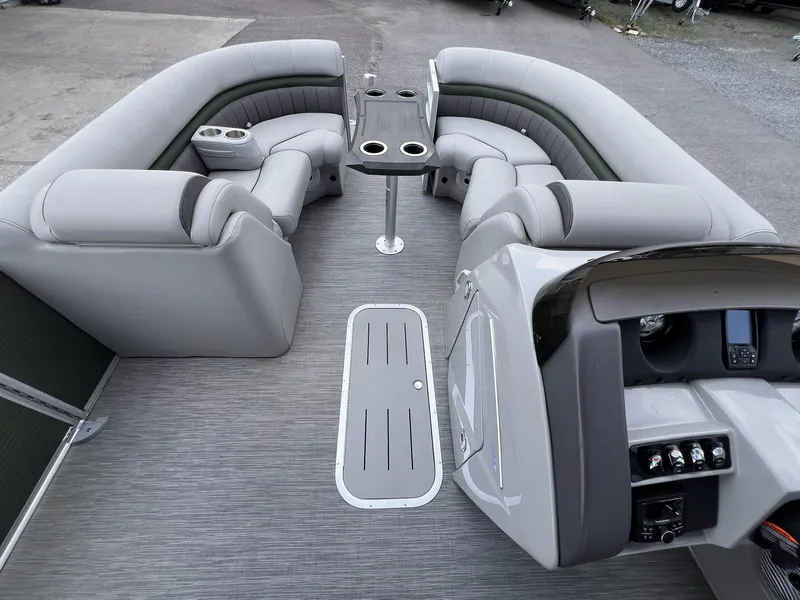 Slide: The Image of Bennington 23 LXFB 2023 - 21