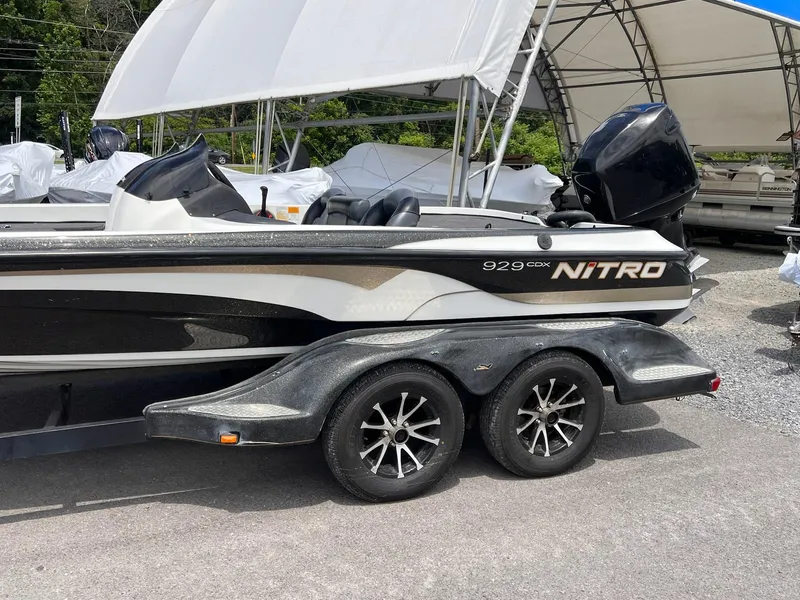 Slide: The Image of Nitro 929 CDX 2003 - 12