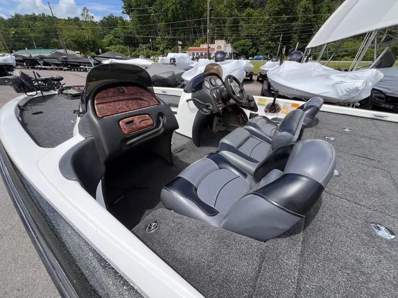 Slide: The Image of Nitro 929 CDX 2003 - 14