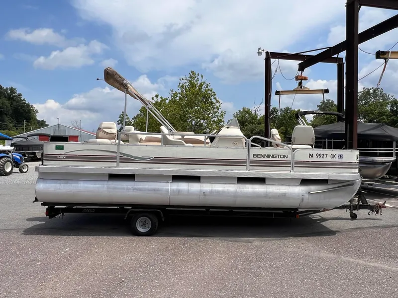 Slide: The Image of Bennington 200 S 2001 - 8