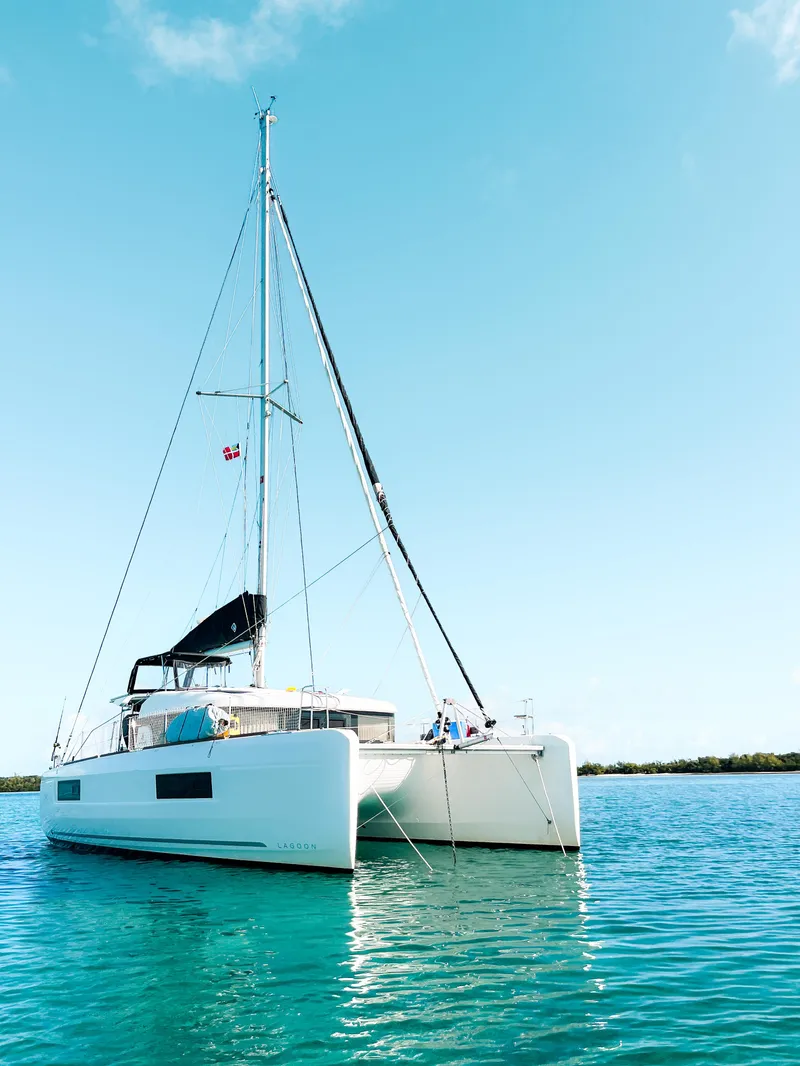 Slide: The Image of Lagoon 40 2023 - 61