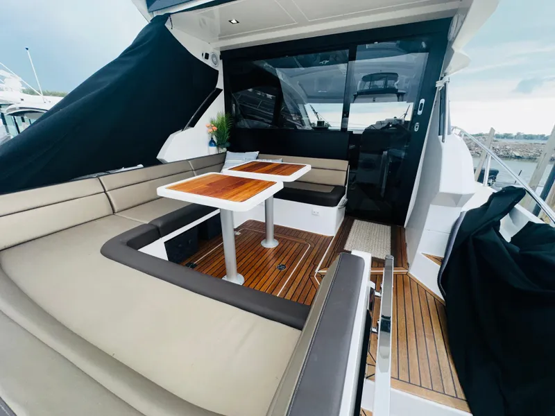 Slide: The Image of Galeon 445HTS 2017 - 11