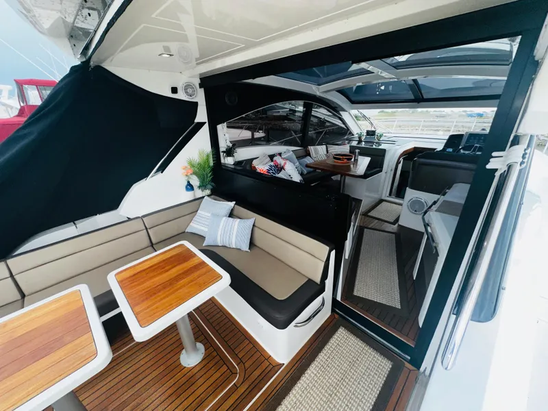 Slide: The Image of Galeon 445HTS 2017 - 13