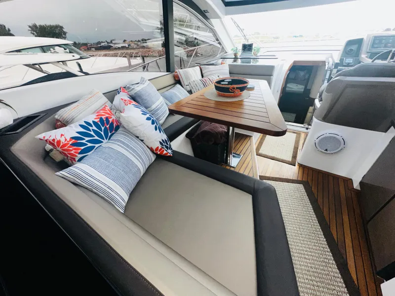 Slide: The Image of Galeon 445HTS 2017 - 25