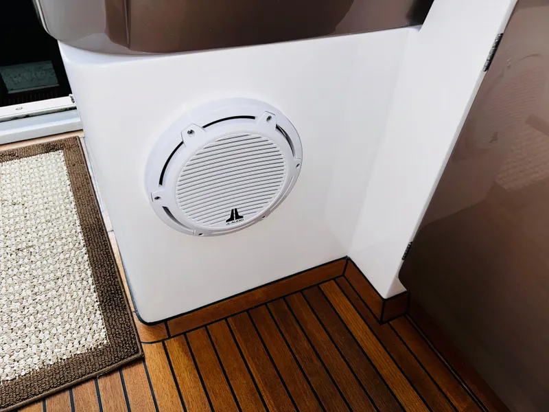 Slide: The Image of Galeon 445HTS 2017 - 28