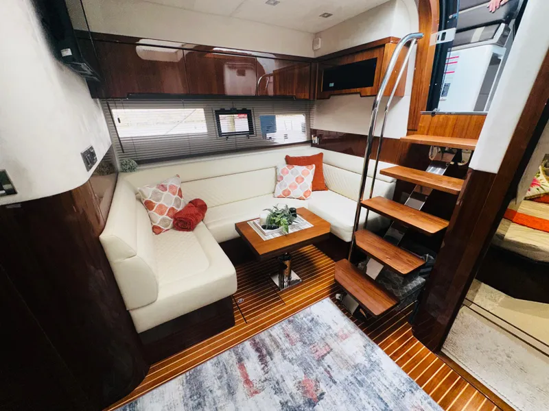 Slide: The Image of Galeon 445HTS 2017 - 37