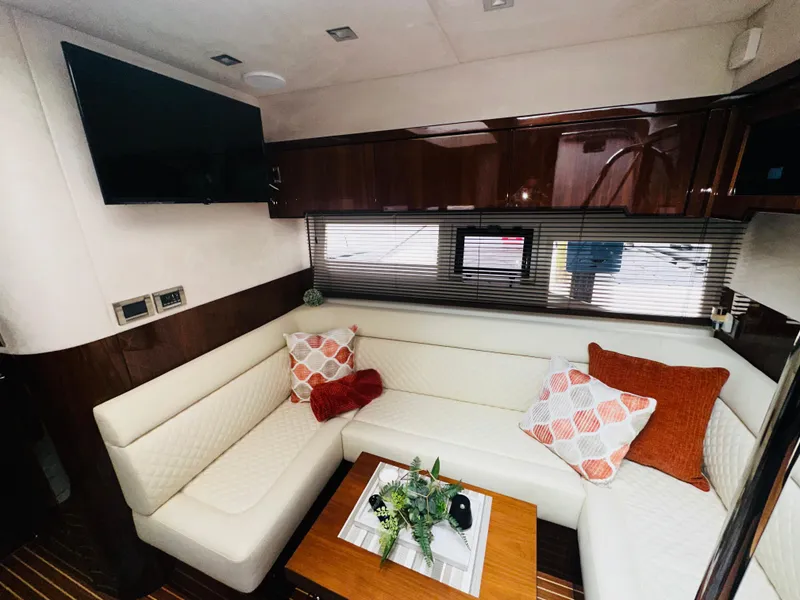 Slide: The Image of Galeon 445HTS 2017 - 40