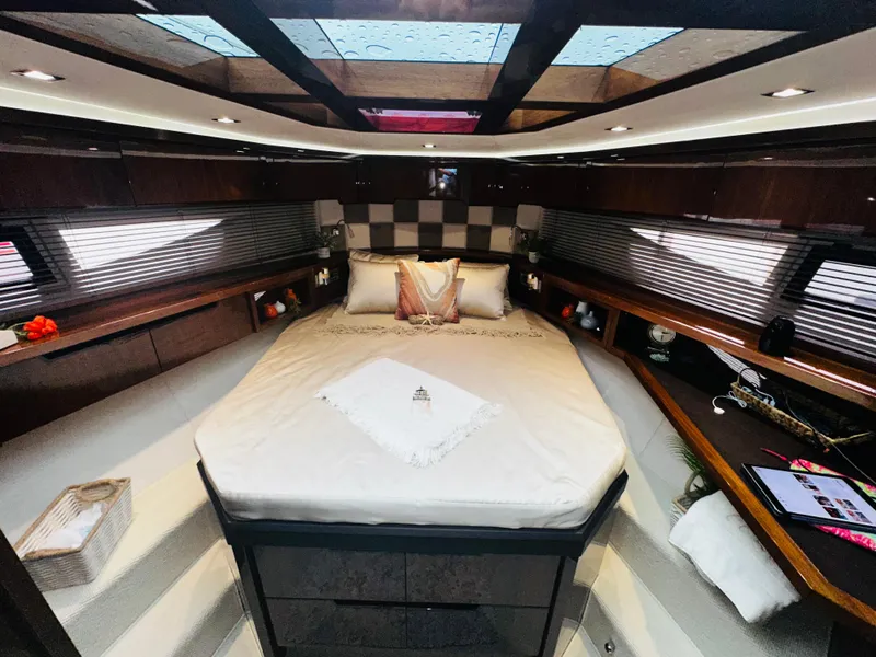 Slide: The Image of Galeon 445HTS 2017 - 55