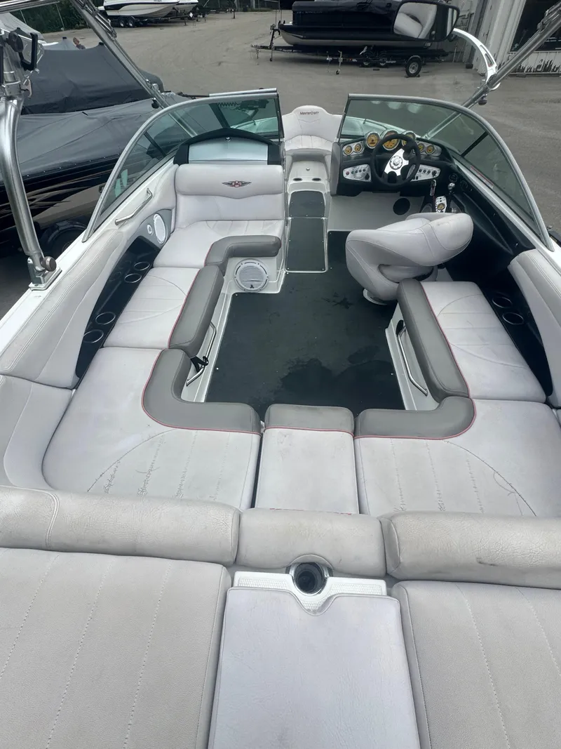 Slide: The Image of MasterCraft X30 2006 - 12