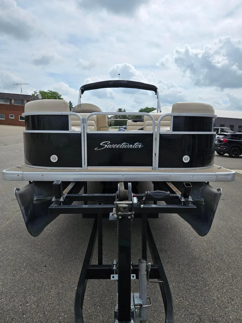 Slide: The Image of Sweetwater 220 Sun 2012 - 3