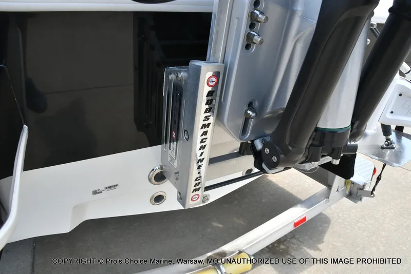 Slide: The Image of Ranger 2360 Bay w/300HP Mercury Verado 2024 - 16