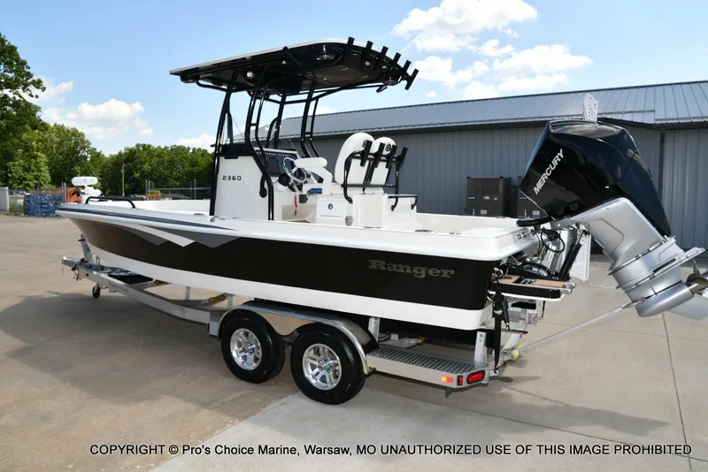 Slide: The Image of Ranger 2360 Bay w/300HP Mercury Verado 2024 - 19