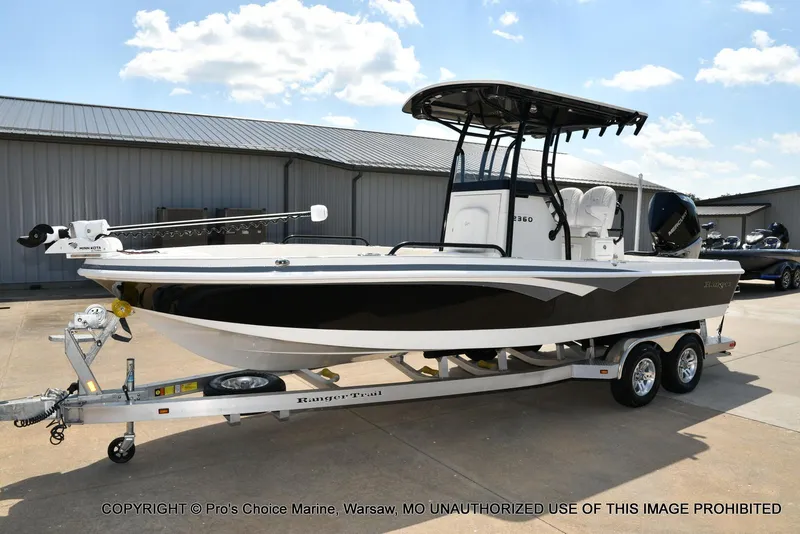Slide: The Image of Ranger 2360 Bay w/300HP Mercury Verado 2024 - 21