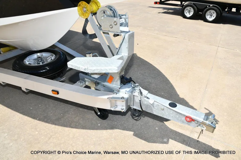 Slide: The Image of Ranger 2360 Bay w/300HP Mercury Verado 2024 - 26