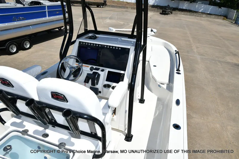 Slide: The Image of Ranger 2360 Bay w/300HP Mercury Verado 2024 - 38