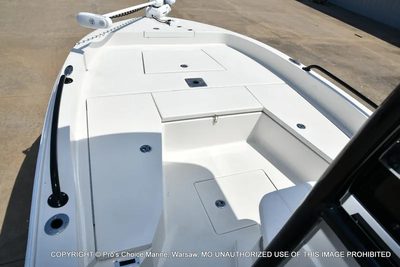 Slide: The Image of Ranger 2360 Bay w/300HP Mercury Verado 2024 - 43