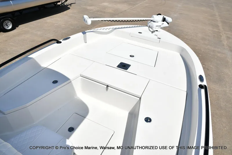 Slide: The Image of Ranger 2360 Bay w/300HP Mercury Verado 2024 - 44