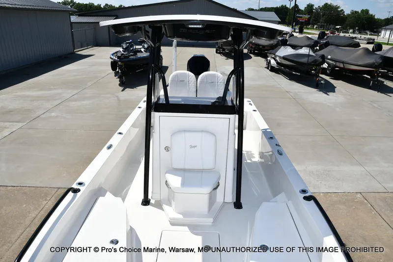Slide: The Image of Ranger 2360 Bay w/300HP Mercury Verado 2024 - 50