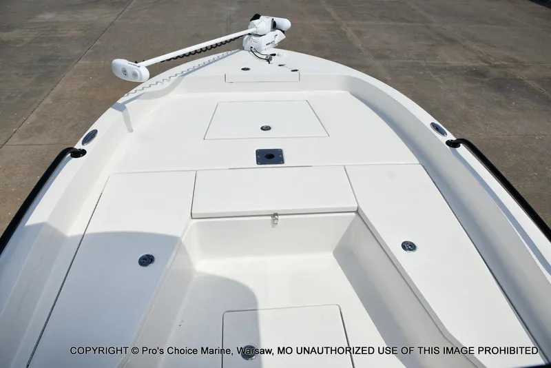 Slide: The Image of Ranger 2360 Bay w/300HP Mercury Verado 2024 - 6