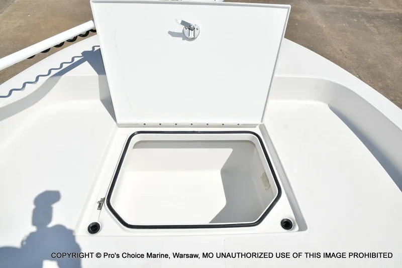 Slide: The Image of Ranger 2360 Bay w/300HP Mercury Verado 2024 - 63