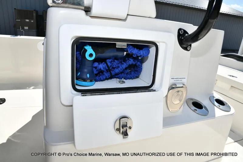 Slide: The Image of Ranger 2360 Bay w/300HP Mercury Verado 2024 - 73