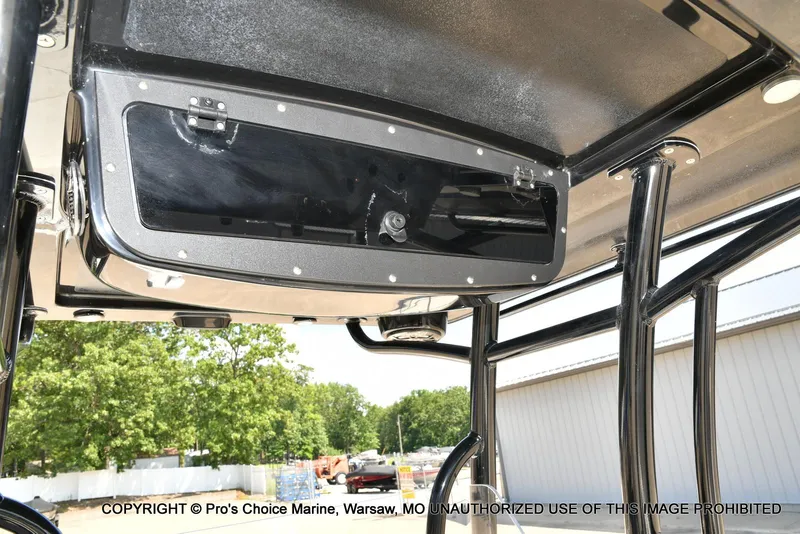 Slide: The Image of Ranger 2360 Bay w/300HP Mercury Verado 2024 - 77