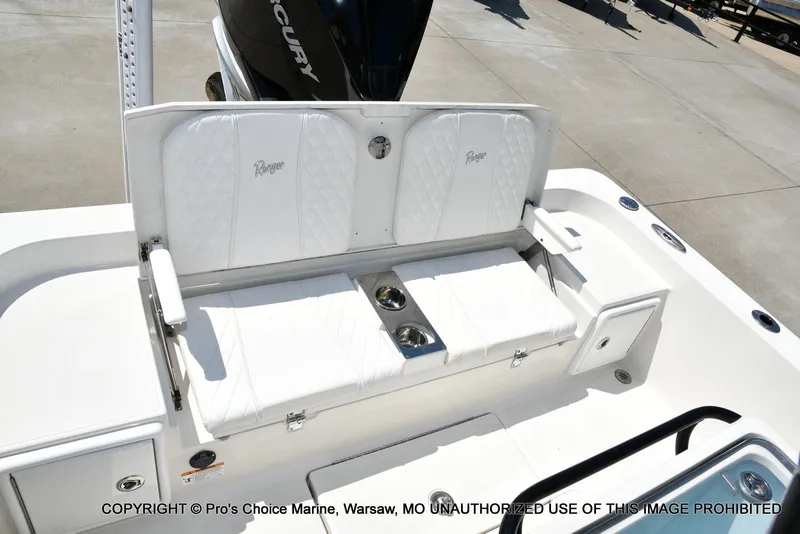 Slide: The Image of Ranger 2360 Bay w/300HP Mercury Verado 2024 - 85