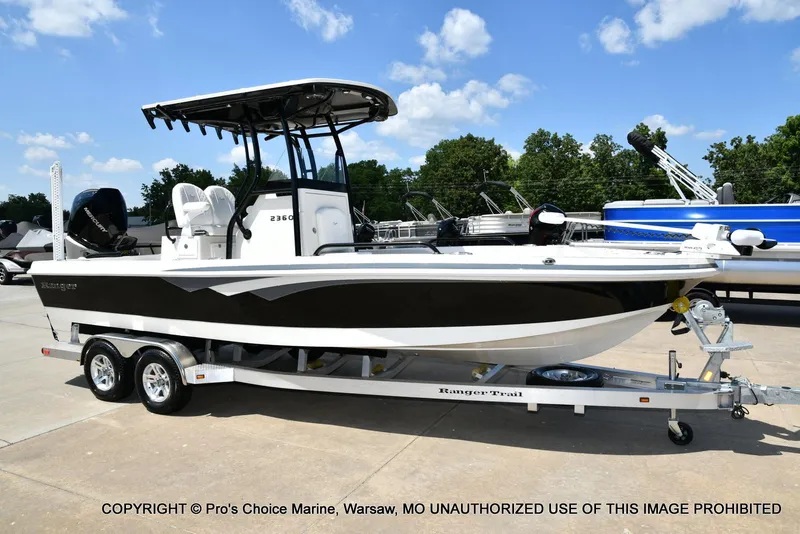 Slide: The Image of Ranger 2360 Bay w/300HP Mercury Verado 2024 - 92