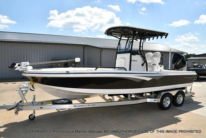 Slide: The Image of Ranger 2360 Bay w/300HP Mercury Verado 2024 - 93