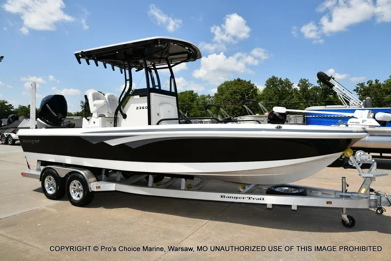 Slide: The Image of Ranger 2360 Bay w/300HP Mercury Verado 2024 - 96