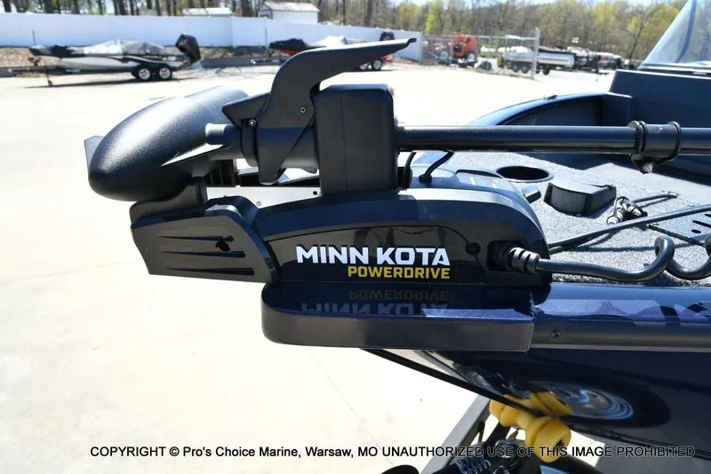 Slide: The Image of Tracker Pro Guide V-175 WT 2026 - 25