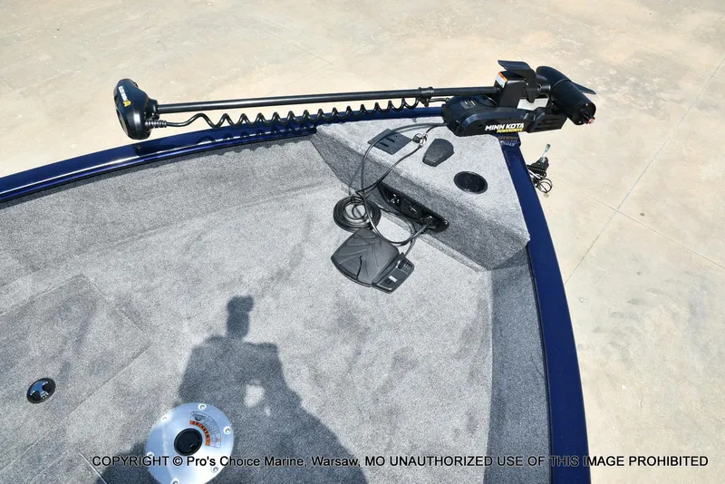 Slide: The Image of Tracker Pro Guide V-175 WT 2026 - 8