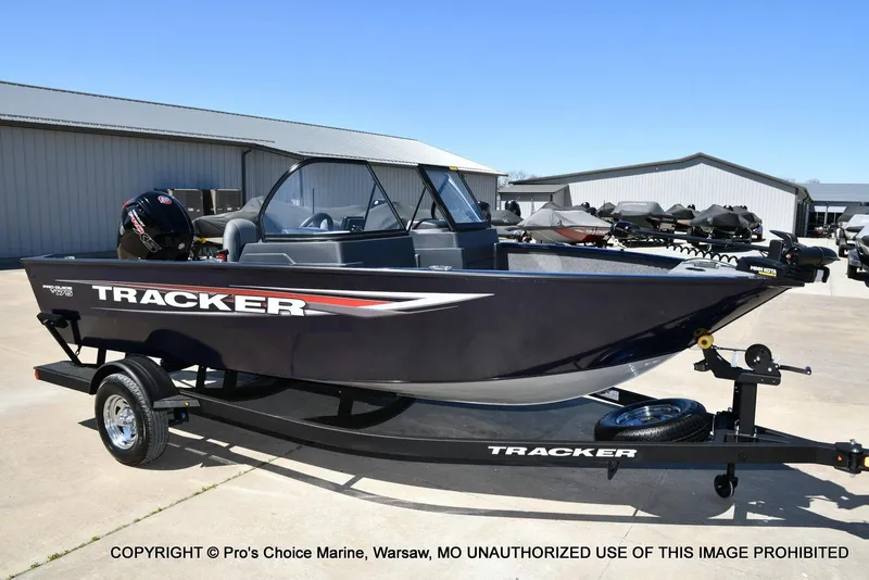 Slide: The Image of Tracker Pro Guide V-175 WT 2026 - 83