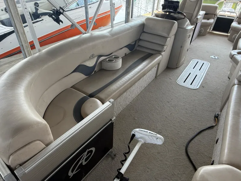 Slide: The Image of Avalon 265 Windjammer 2013 - 8