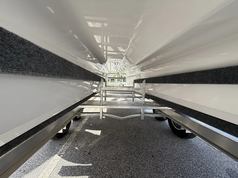 Slide: The Image of Twin Vee STX 260 STX 2026 - 9