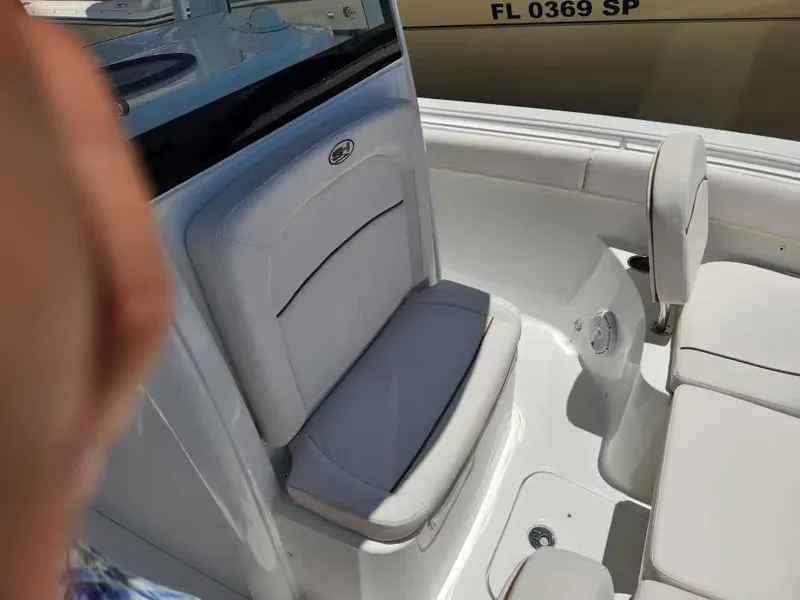 Slide: The Image of Sea Hunt Ultra 255 SE 2021 - 11