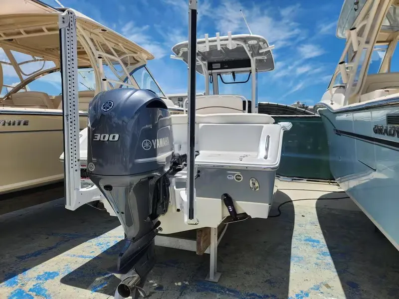 Slide: The Image of Sea Hunt Ultra 255 SE 2021 - 3