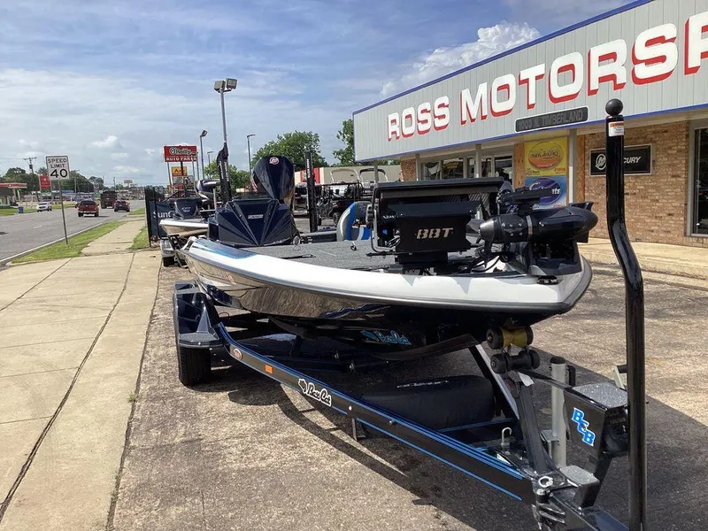 Slide: The Image of Bass Cat Caracal STS 2025 - 12