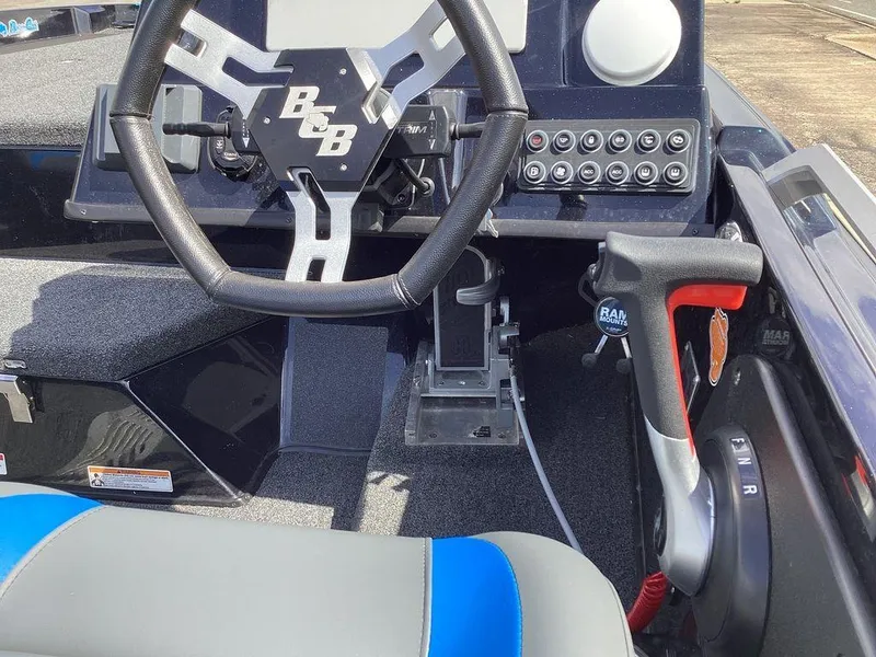 Slide: The Image of Bass Cat Caracal STS 2025 - 20