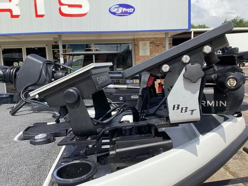 Slide: The Image of Bass Cat Caracal STS 2025 - 23