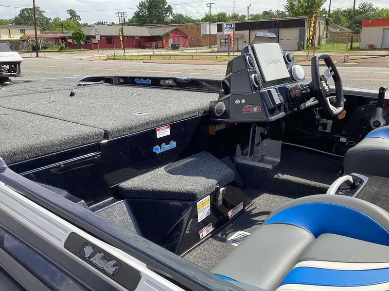 Slide: The Image of Bass Cat Caracal STS 2025 - 35