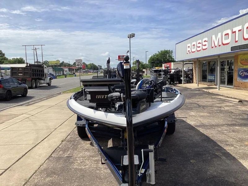 Slide: The Image of Bass Cat Caracal STS 2025 - 4