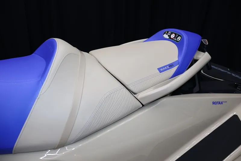 Slide: The Image of Sea-Doo Wake Pro 230 2025 - 24