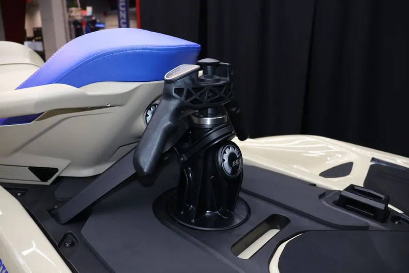 Slide: The Image of Sea-Doo Wake Pro 230 2025 - 26