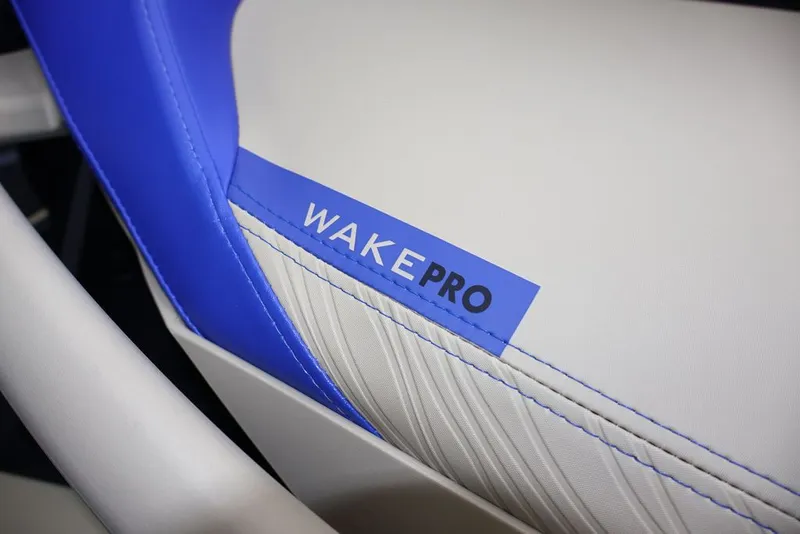 Slide: The Image of Sea-Doo Wake Pro 230 2025 - 29